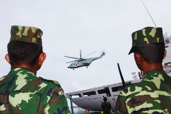 Chinese navy helicopter flies on medical mission