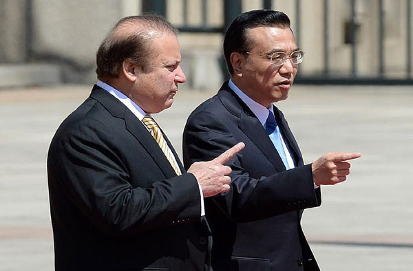 Li holds welcoming ceremony for Pakistani PM