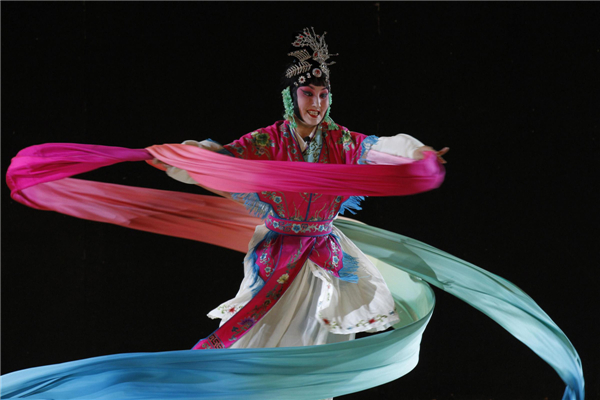 Peking opera shines at Tunisian arts event