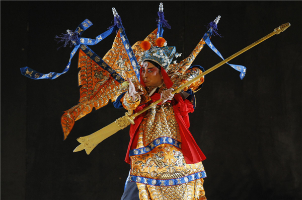 Peking opera shines at Tunisian arts event