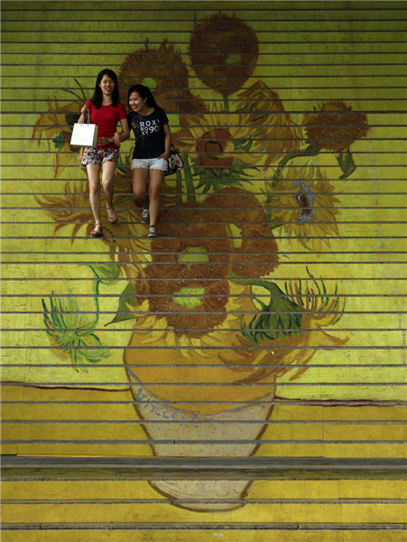 Reproduction of 'Sunflowers' displayed in HK