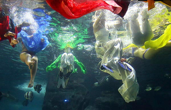 Fashion show goes underwater