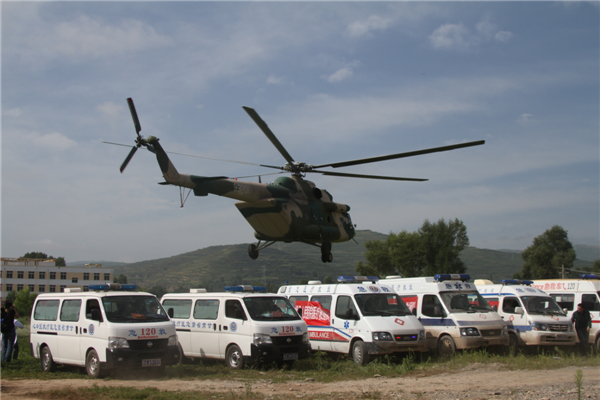 Helicopters evacuate injured after quake