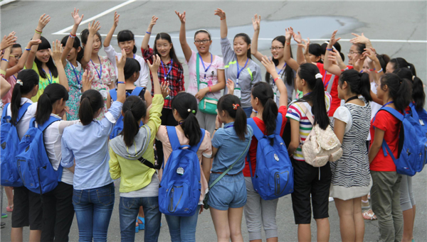 Chinese quake teenagers heal in Russia