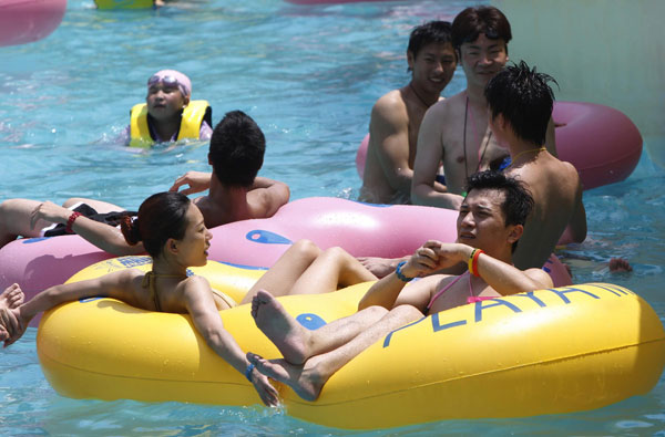 10 die of heatstroke in Shanghai