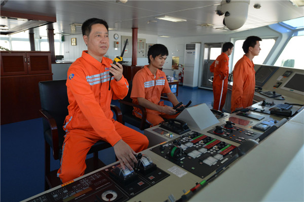 Rare glimpse into life protecting East China Sea