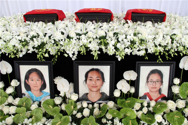 Remembrance for China's air crash victims