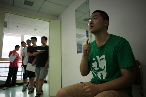 College student recruits in Beijing get exams