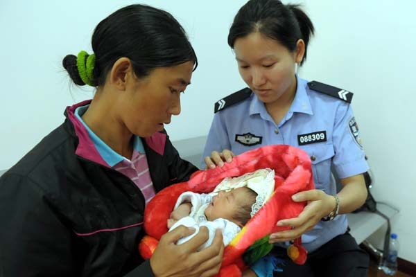 Police break up baby trafficking ring