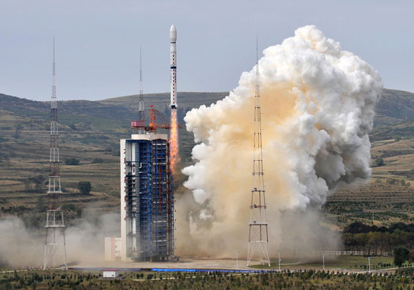 New weather satellite launched in N China