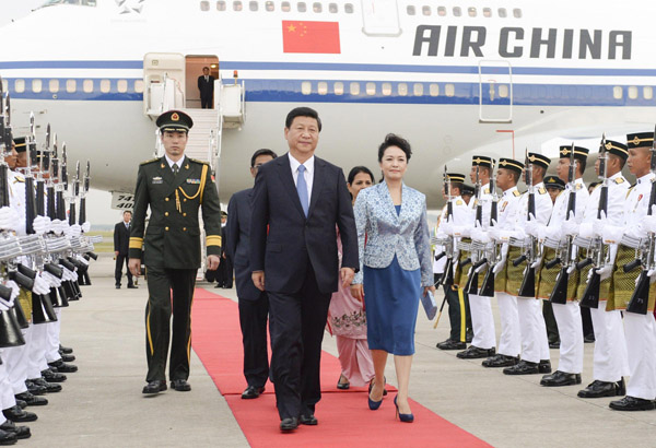 President Xi meets Malaysian PM on ties