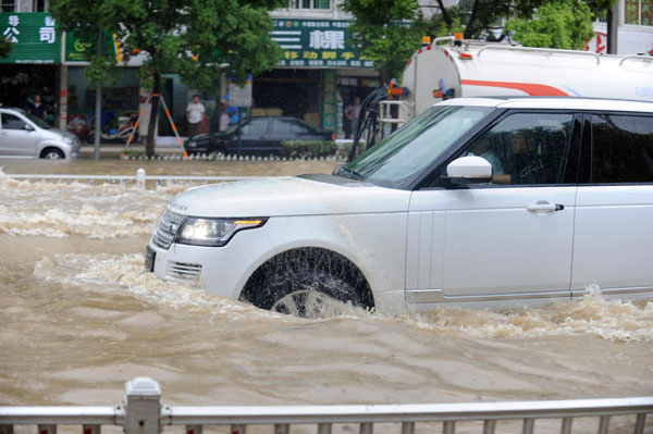 Typhoon Fitow affects over 3m people in E China