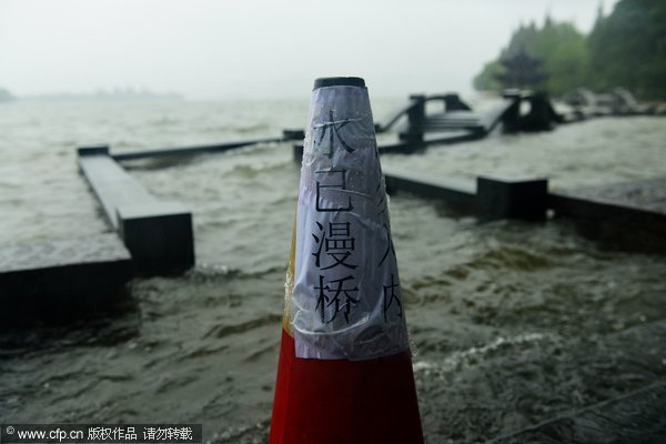 E China battles Typhoon Fitow