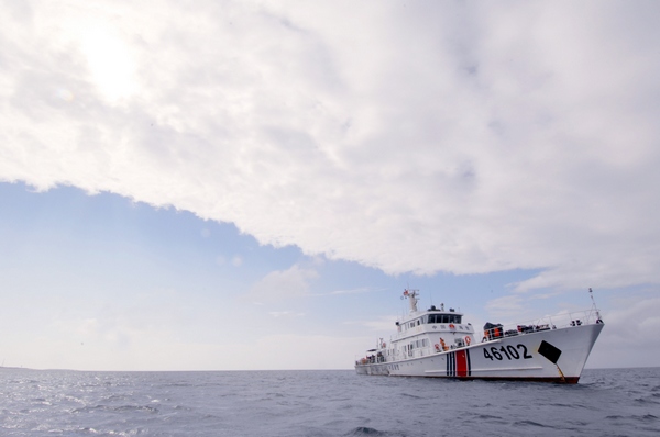 Chinese Coast Guard patrols Yongle Islands