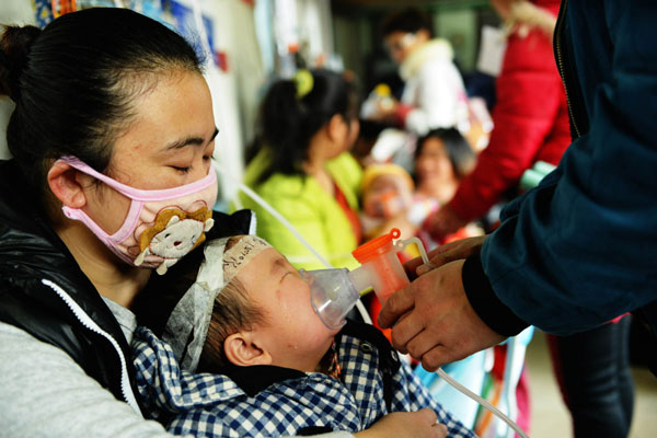 Children in E China suffering because of smog