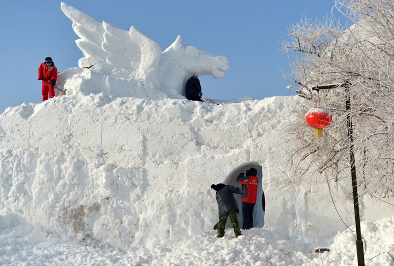Snow sculpture shaped to welcome New Year