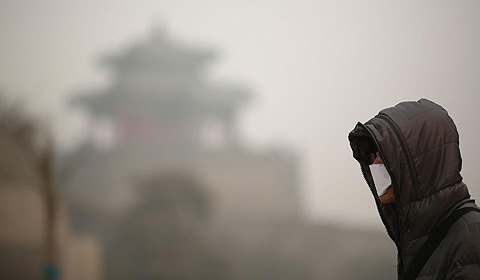 Smog shrouds many parts of China
