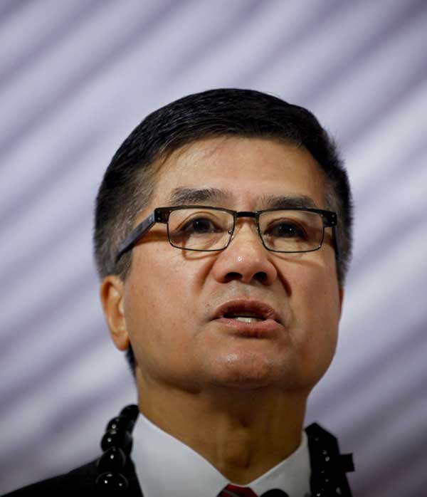 former us ambassador to china gary locke visited the nanjing