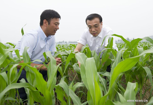 Premier Li stresses urbanization, modern agriculture