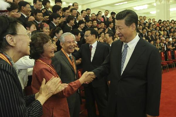 Xi calls for greater respect for teachers