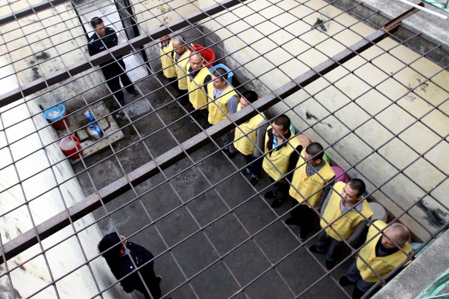 Filling time while doing time in a Chinese prison