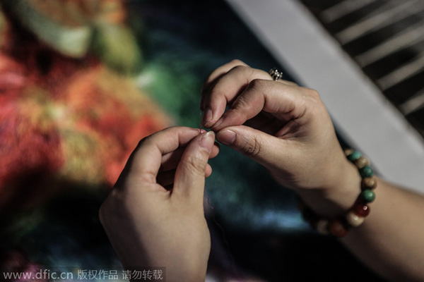 Rising star recreates magic of Han embroidery