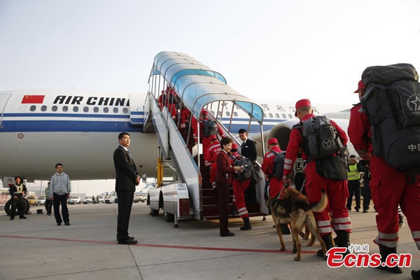 China to aid Nepal after quake, bring stranded tourists home