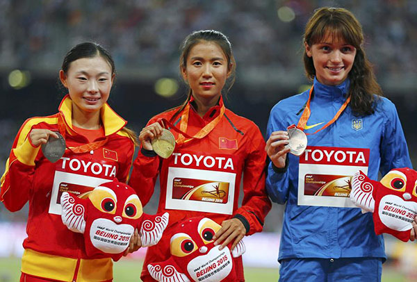 Chinese athletes win 9 medals at Beijing world championships