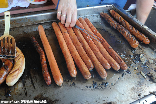 Consumption of red or processed meat causes cancer