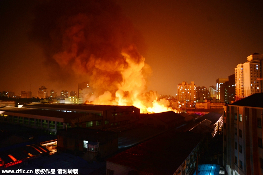 Fire engulfs grain and oil market in Shanghai