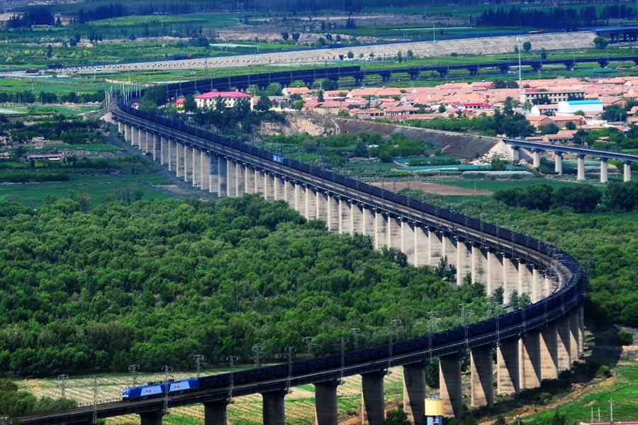 Want to experience beautiful China? Hop on for a ride