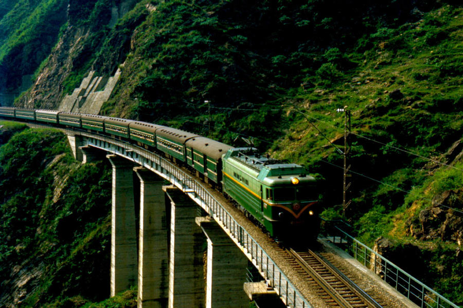 Want to experience beautiful China? Hop on for a ride