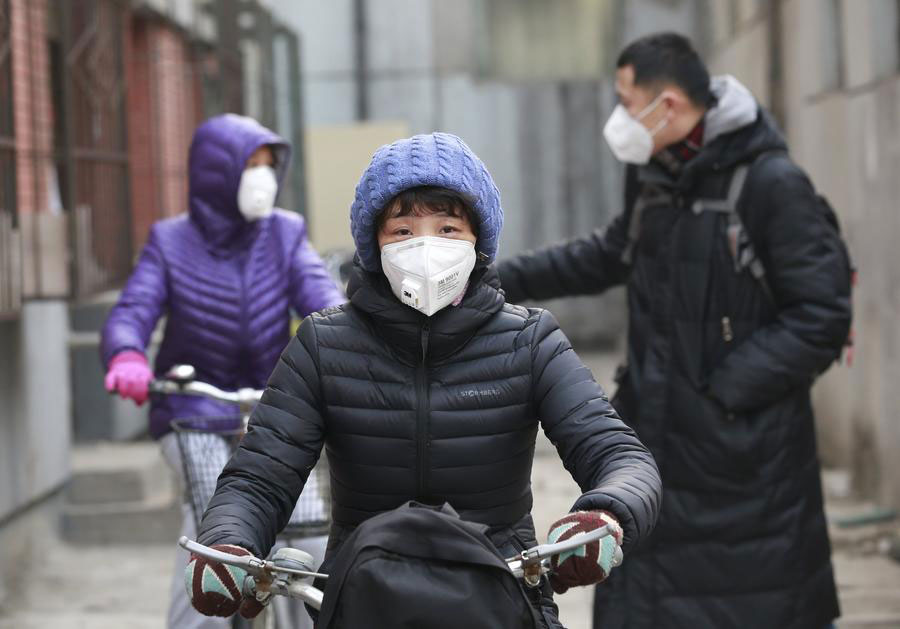 Life of a family amid Beijing's red alert smog