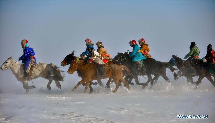 Horse folk cultural festival kicks off in N China's Inner Mongolia