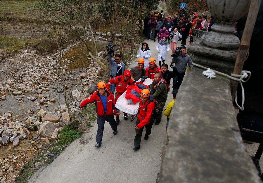 Missing children found safe in nearby village; 5,000 had been searching