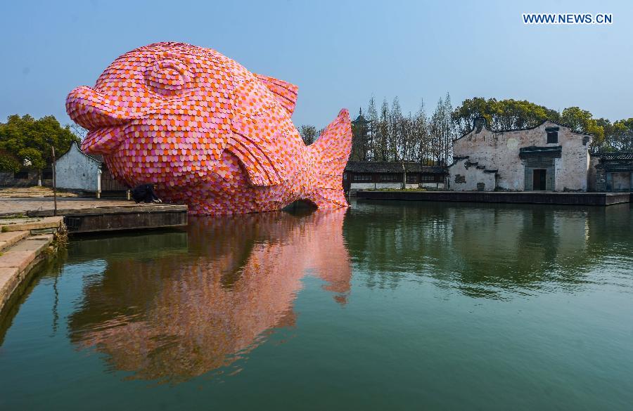 Giant pink 'Floating Fish' displayed in E China