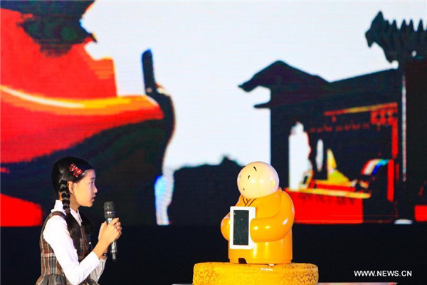 New-age robot offers centuries-old wisdom in Beijing temple