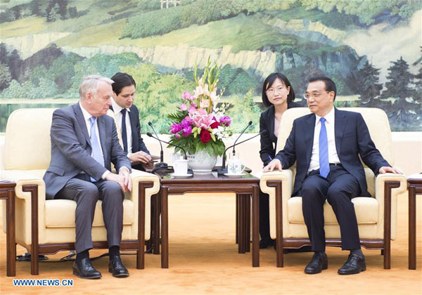 Chinese premier meets French FM