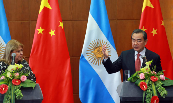 China confident in Latin American development: FM