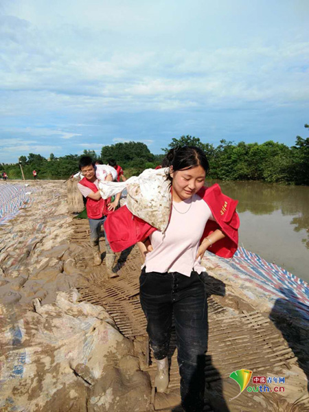 Stories emerge from China floods