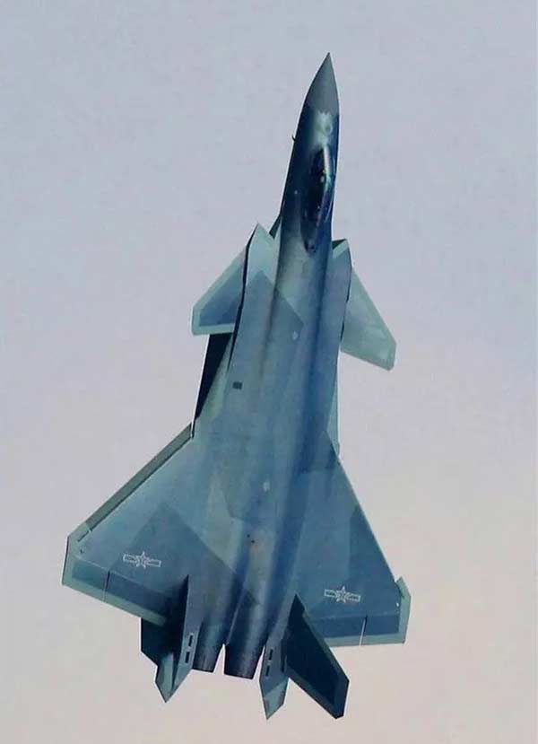 China's latest developed J-20 fighter launches test flight