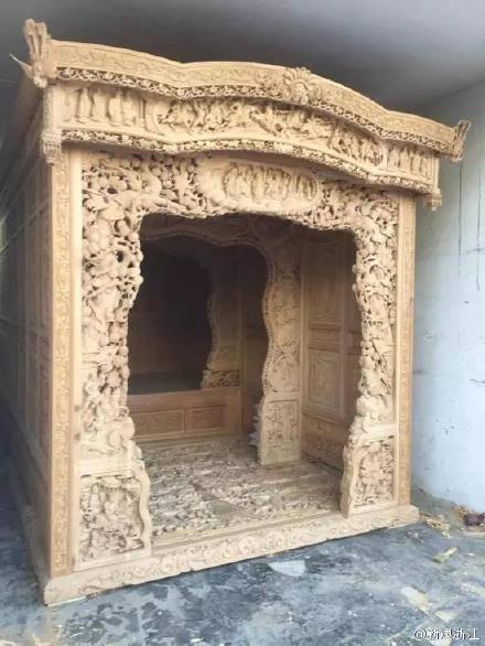 One-million-yuan bed made with China-fir wood