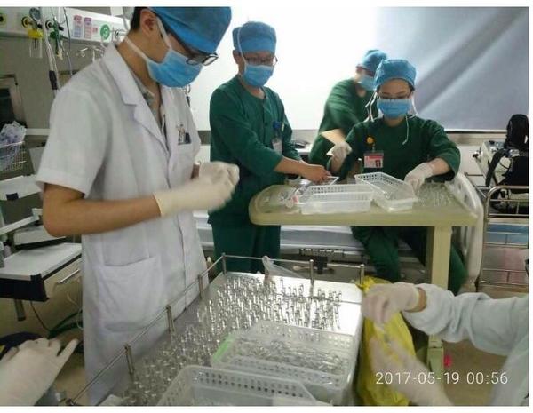 Medical staff opens 8,000 medicine bottles by hand to save patient