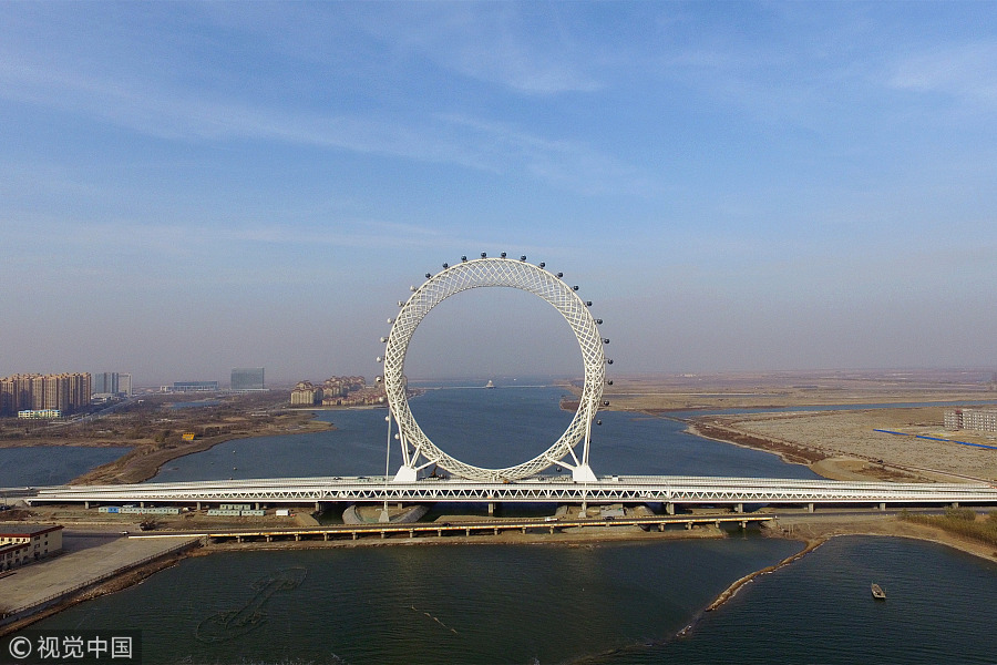 World's largest shaftless Ferris wheel built in China