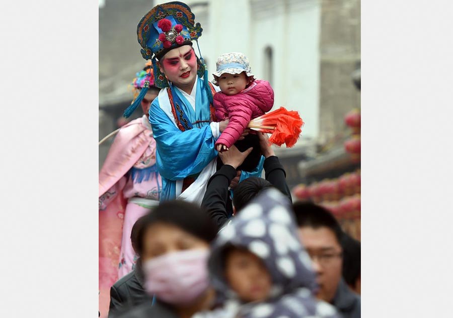 Temple fair with 700 years history staged in Henan