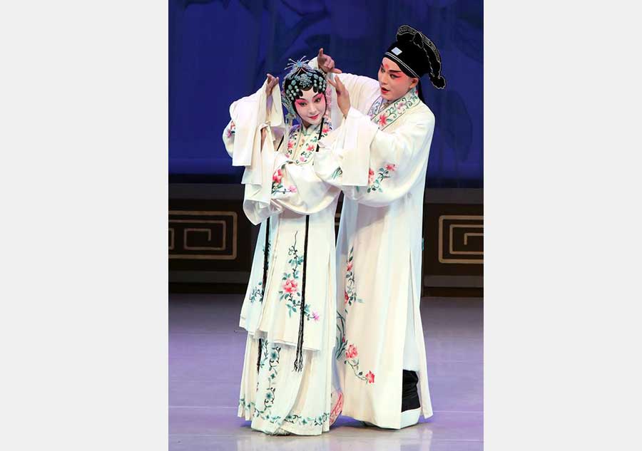Troupers perform in HK to promote Kunqu Opera