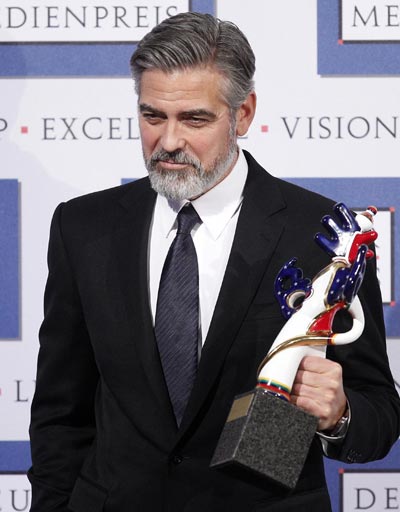 Clooney, Bullock to open Venice Film Festival with 'Gravity'