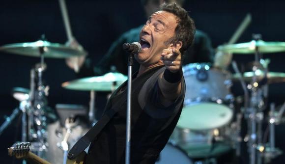 Springsteen's handwritten 'Born to Run' draft fetches $197,000
