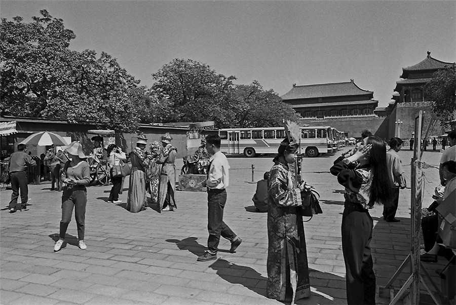 1990s flashback to Forbidden City: Chinese haircut, paying for loo