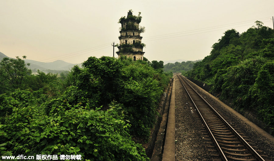 China's beauty by rail